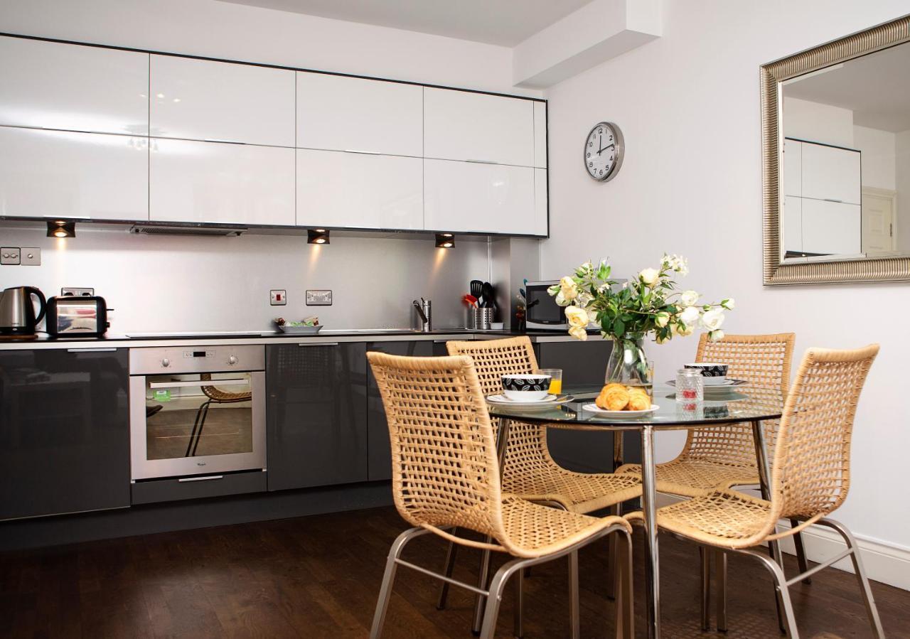 Apt 2, Trafalgar Square 2Nd Floor By Indigo Flats Londres Exterior foto