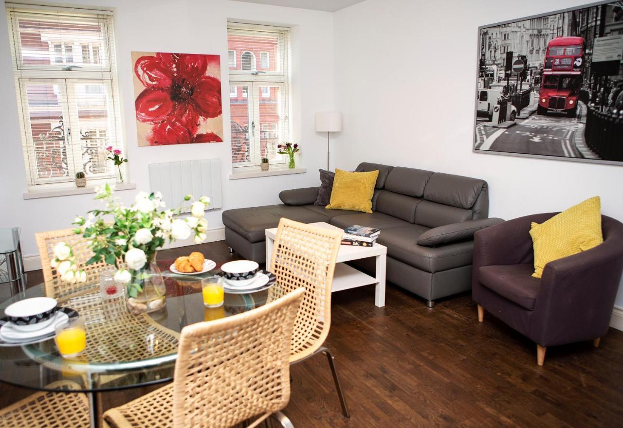 Apt 2, Trafalgar Square 2Nd Floor By Indigo Flats Londres Exterior foto